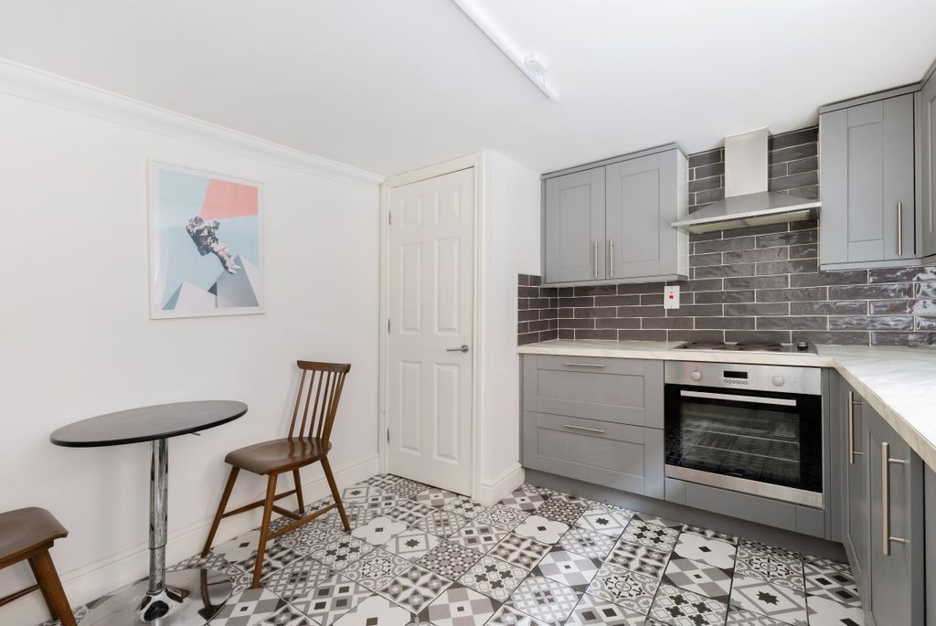 Additional image 11 of 2 bed flat to rentGeorge Street, Oxford OX1