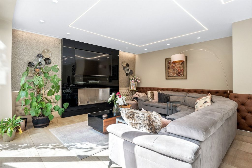 Additional image 6 of 6 bed detached house for saleHolmeside Grange, Hazelwood, Derbyshire DE56