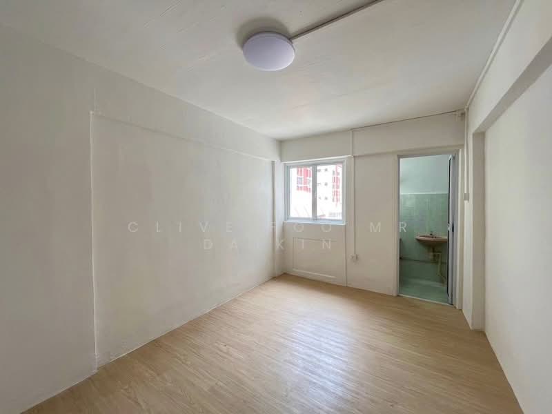 Additional image 2 of 323 Bukit Batok Street 33