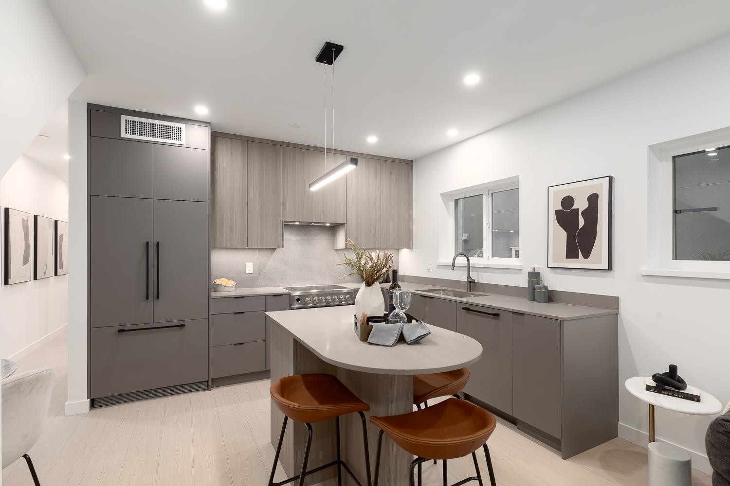 204-2329 34th Avenue E, Vancouver, BC, V5R 2S6