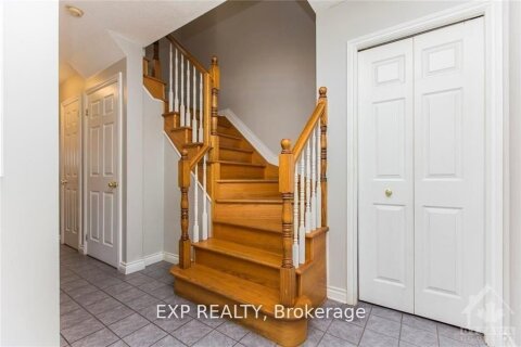 Additional image 8 of 100 Hunterswood Crescent, Ottawa, ON, K1G 5V9