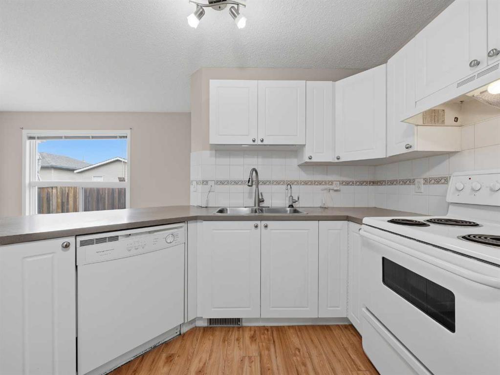 Additional image 3 of 128 Taradale Drive NE, Calgary, AB, T3J 5A9