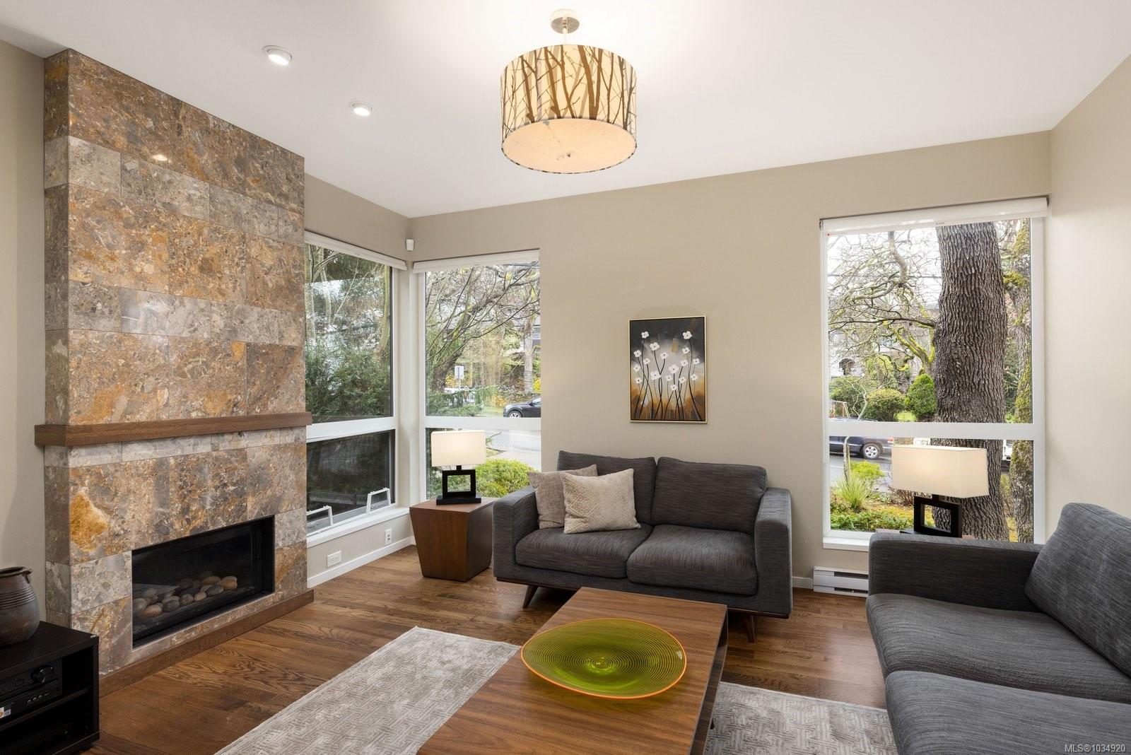 Additional image 3 of 409 Chadwick Place, Victoria, BC, V8S 1H4