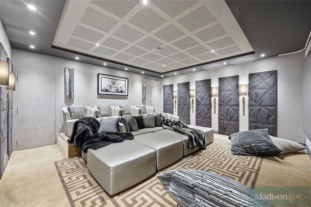Additional image 30 of 8 bed detached house for saleStradbroke Drive, Chigwell, Essex IG7