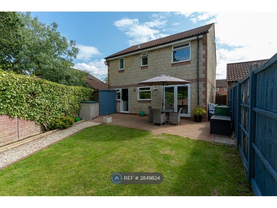 Additional image 2 of 6 bed detached house to rentHuckley Way, Bradley Stoke, Bristol BS32
