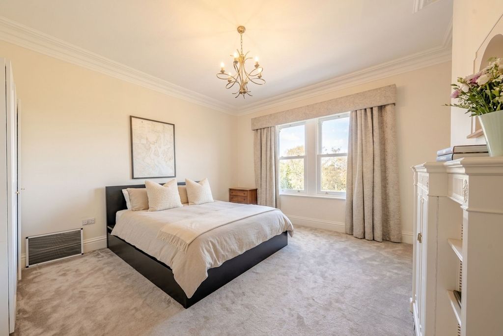 Additional image 9 of 4 bed flat to rentBeech Grove, Harrogate HG2