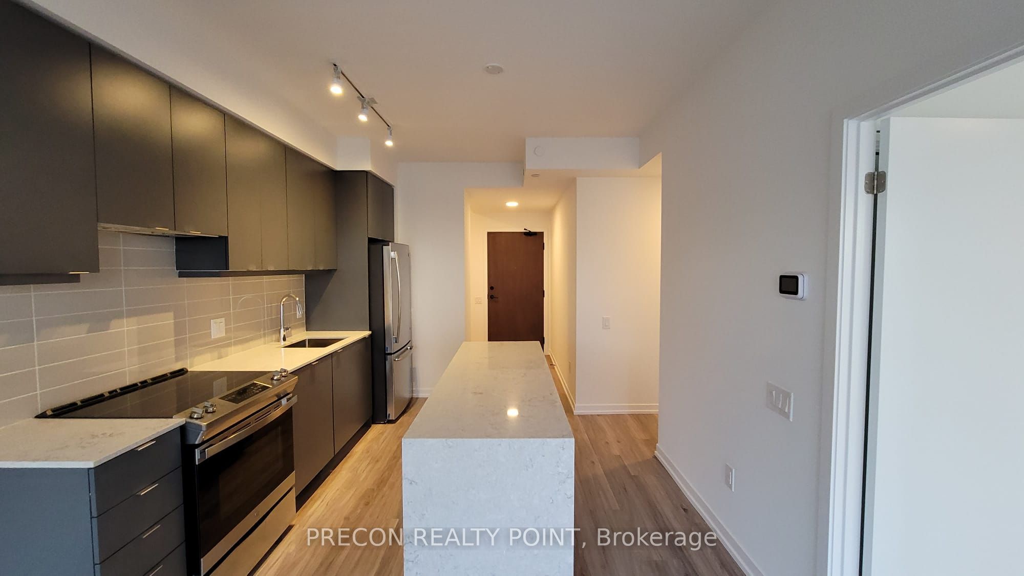 Additional image 3 of 1905-4065 Confederation Parkway, Mississauga, ON, L5B 4N1