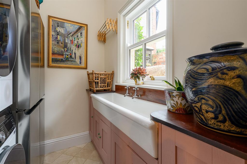 Additional image 14 of 4 bed town house for saleAlbemarle Road, York YO23