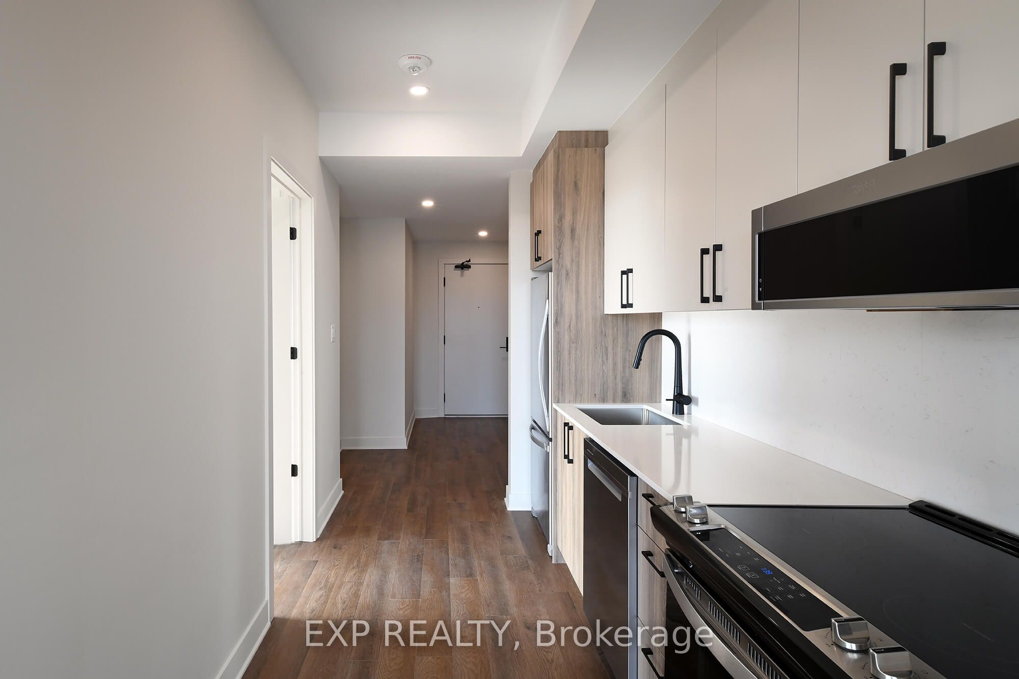Additional image 6 of 802-331 Cooper Street, Ottawa, ON, K2P 0G5