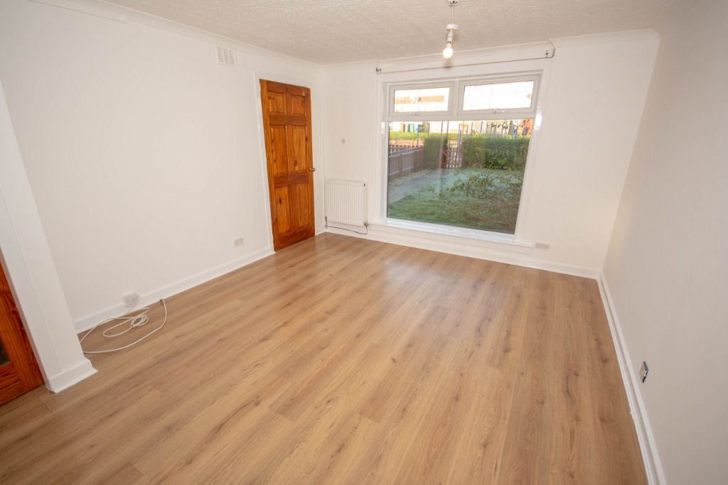 Additional image 3 of 2 bed terraced house to rentRavenswood Drive, Glenrothes KY6