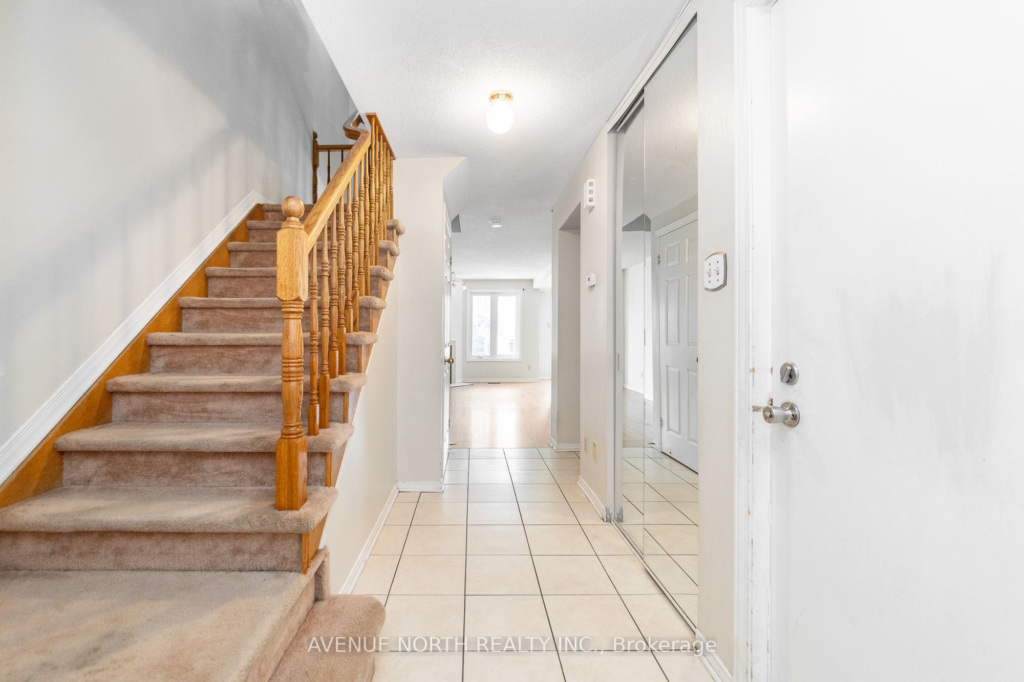 Additional image 5 of 80 Woodbury Crescent, Ottawa, ON, K1G 5E1