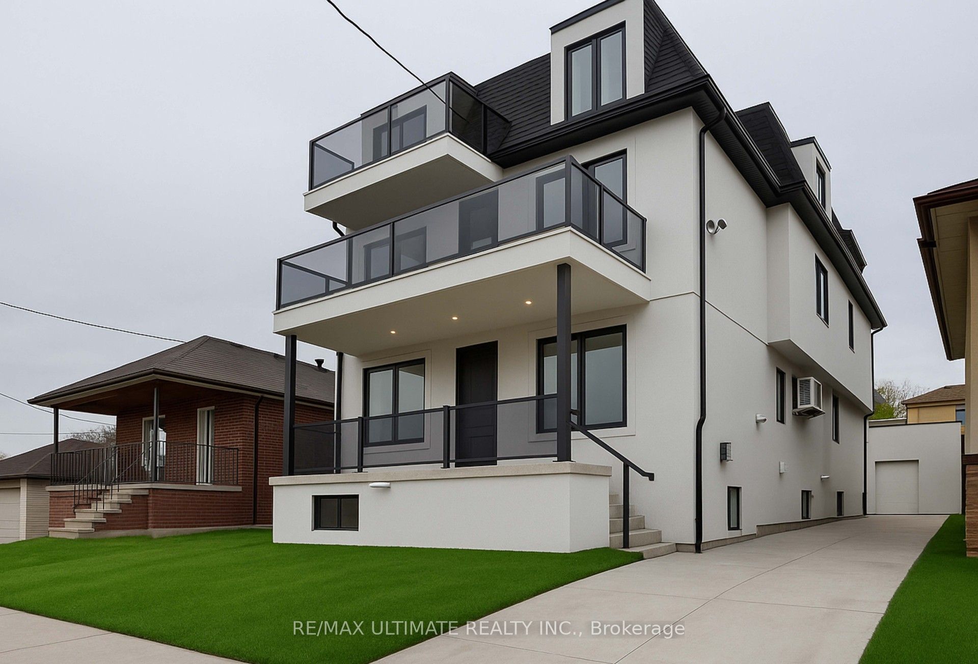 Main Floor-6 Chudleigh Road, Toronto, ON, M6E 1Y8