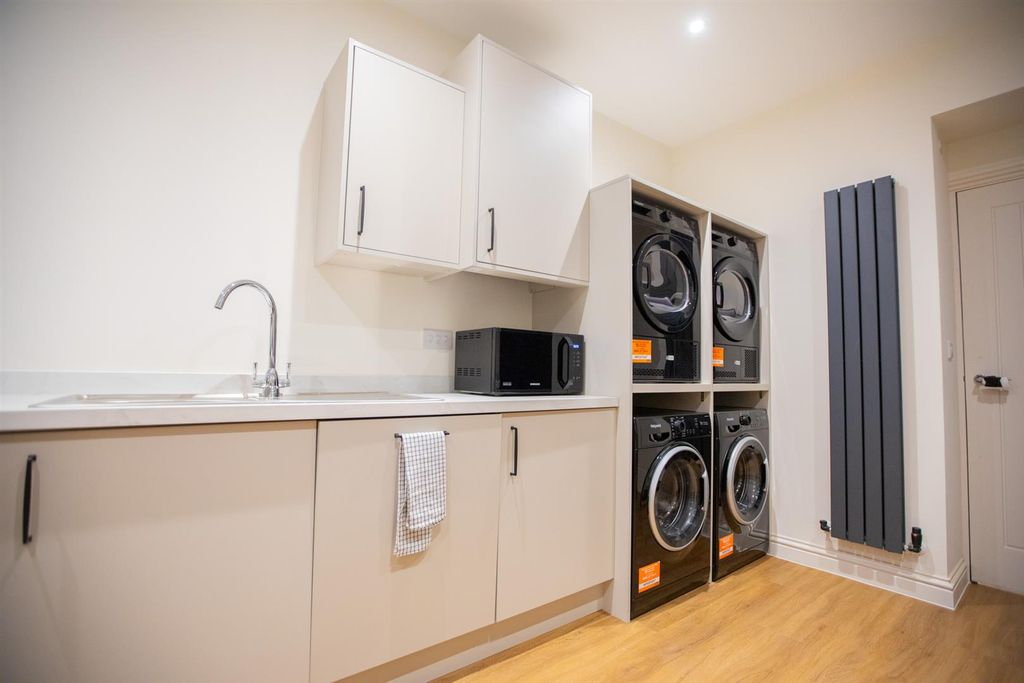Additional image 2 of 6 bed shared accommodation to rentHarrow Road, Bristol BS4