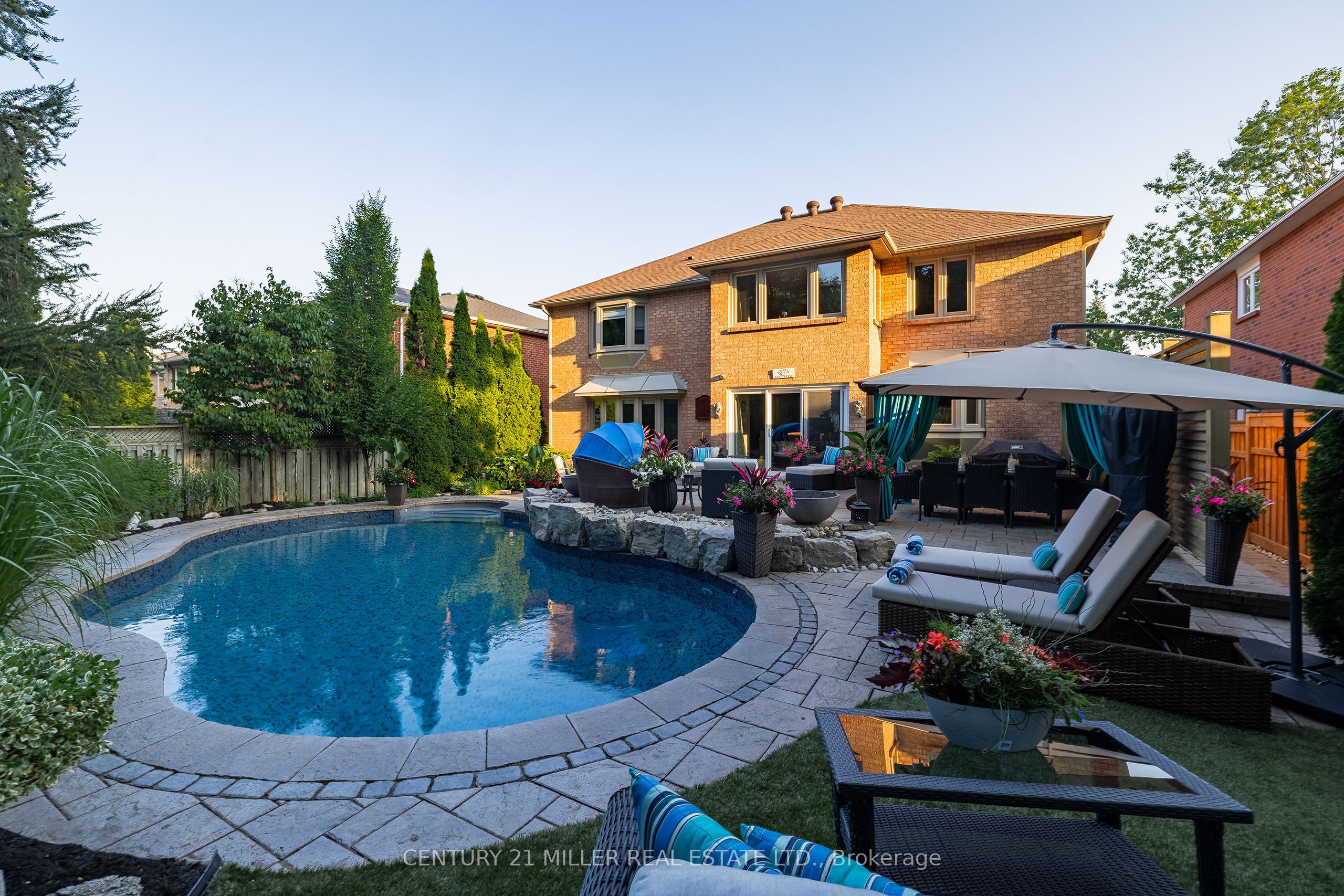 1213 Bowman Drive, Oakville, ON, L6M 2T4