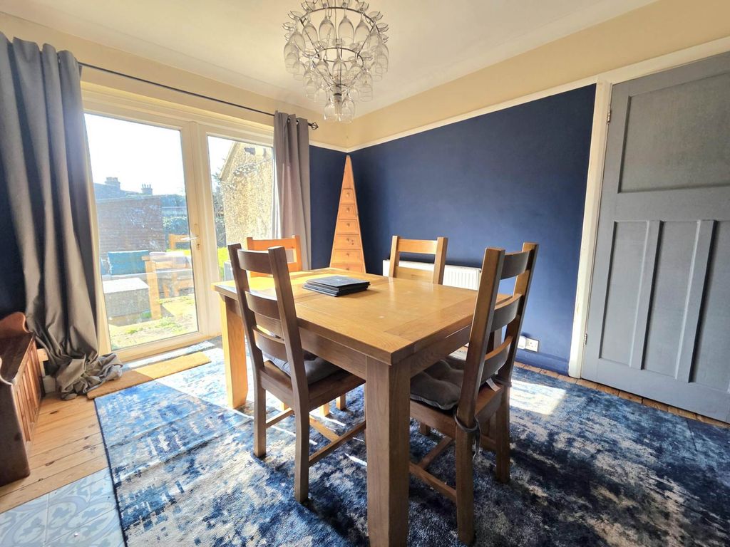 Additional image 14 of 3 bed semi-detached house for saleRegent Street, Leighton Buzzard LU7