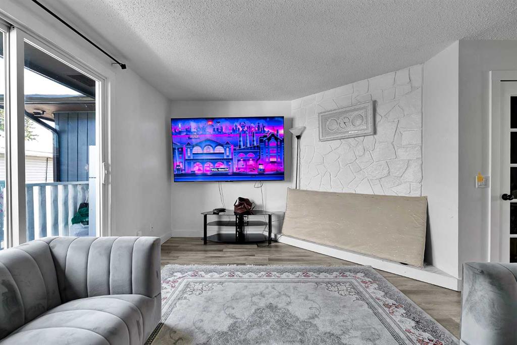 Additional image 2 of 3-4543 7 Avenue SE, Calgary, AB, T2A5E4