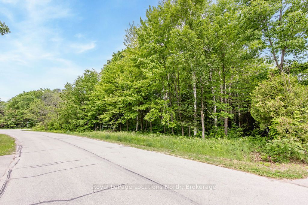 Additional image 2 of 16 Sunward Drive, Wasaga Beach, ON, L9Z 1B3