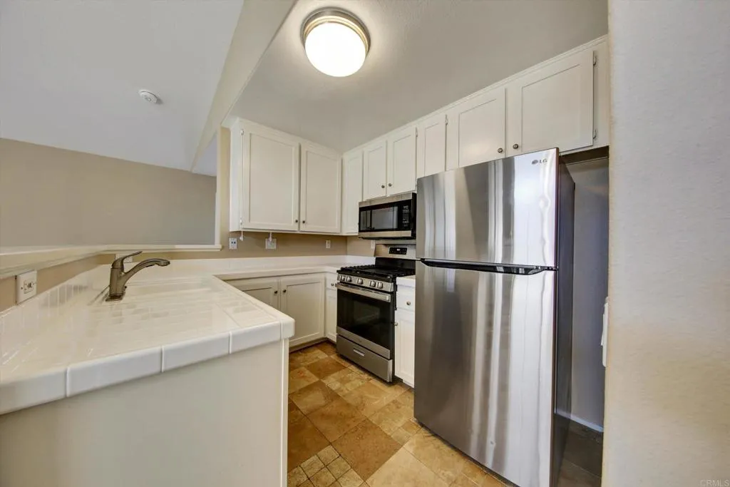 Additional image 37 of 400 Sanibelle Cir Unit 1, Chula Vista, CA 91910