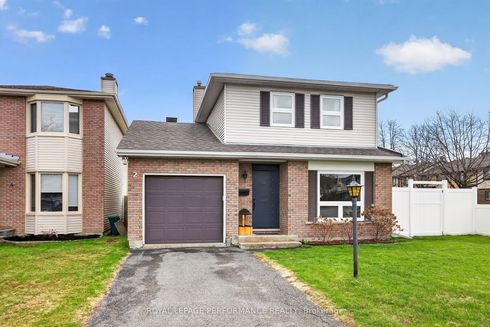 2 Canbury Crescent, Ottawa, ON, K2G 4L4