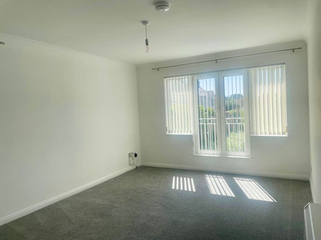 Additional image 2 of 2 bed flat to rentFlat 16 Lantern Court, St Helier JE2