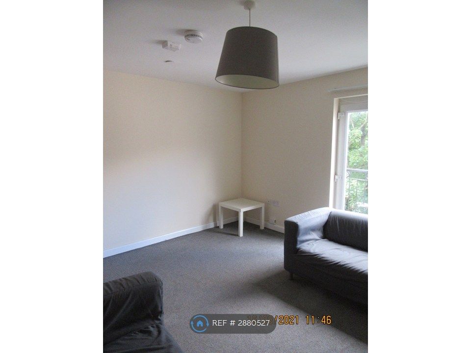 3 bed flat to rentDundee, Dundee DD1 photo 3