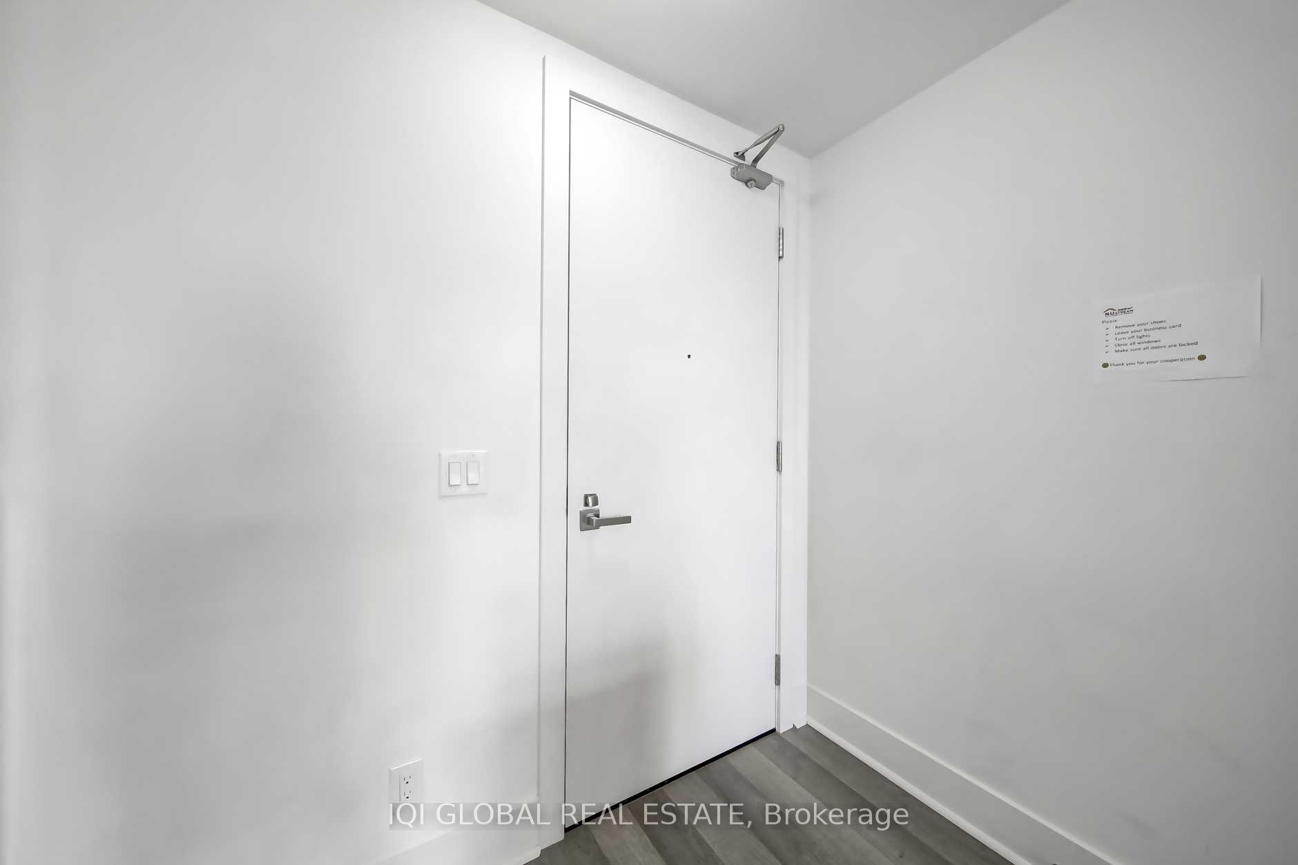 Additional image 5 of 307-32 Davenport Rd Drive, Toronto, ON, M5R 0B5