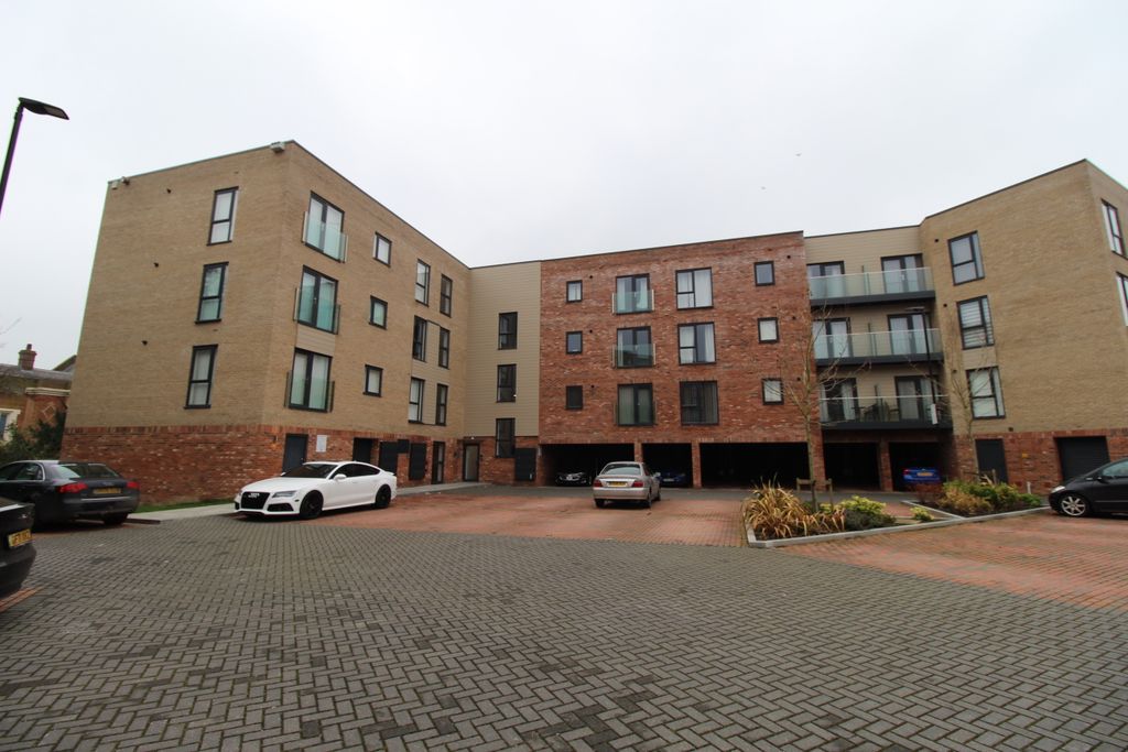 Additional image 12 of 2 bed flat to rentHarland Court, Station Hill, Bury St Edmunds, Suffolk IP32