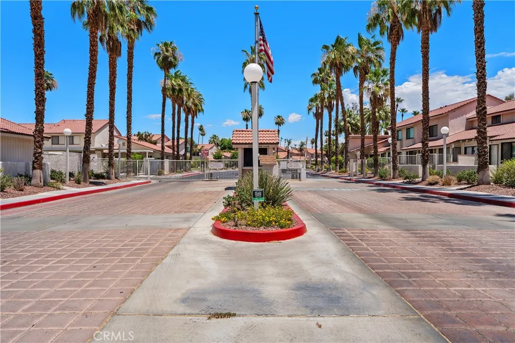 Additional image 66 of 2010 Lawrence Crossley Rd, Palm Springs, CA 92264