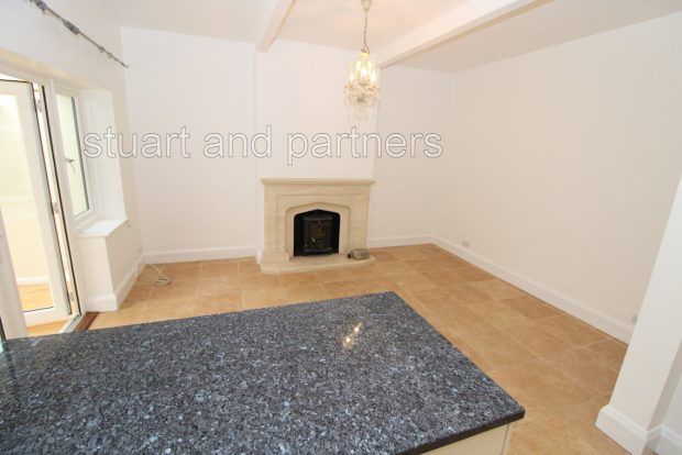 Additional image 2 of 4 bed semi-detached house to rentOathall Road, Haywards Heath RH16