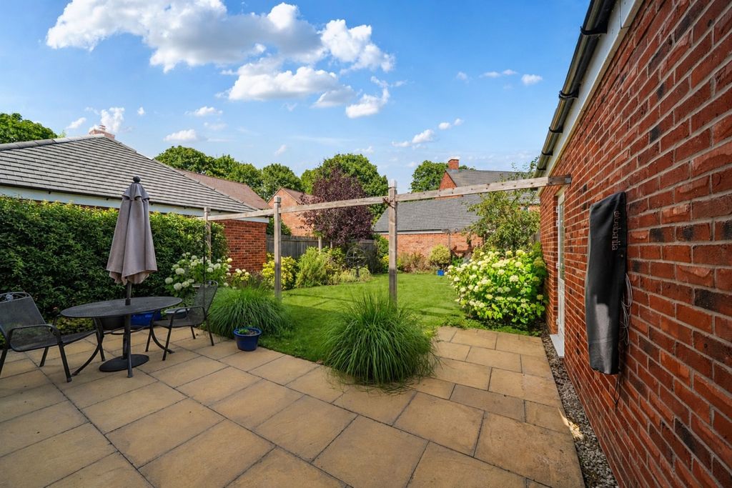 Additional image 2 of 4 bed detached house to rentSid Courtney Road, Tiddington, Stratford-Upon-Avon CV37
