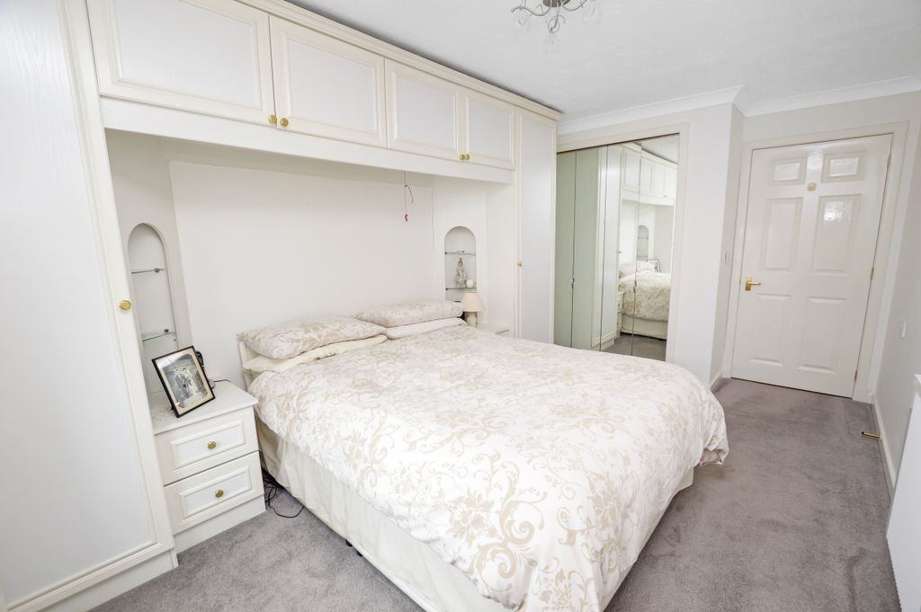 Additional image 10 of 2 bed flat for sale24 Woodside Walk, Hamilton, South Lanarkshire ML3