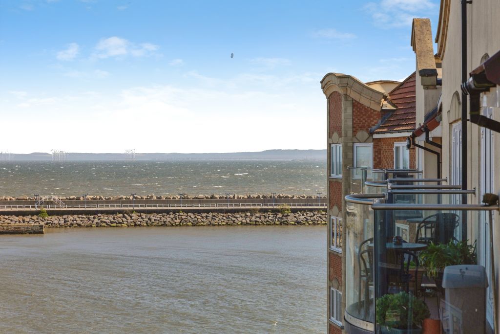 Additional image 6 of 4 bed penthouse for saleFleet Avenue, Hartlepool TS24
