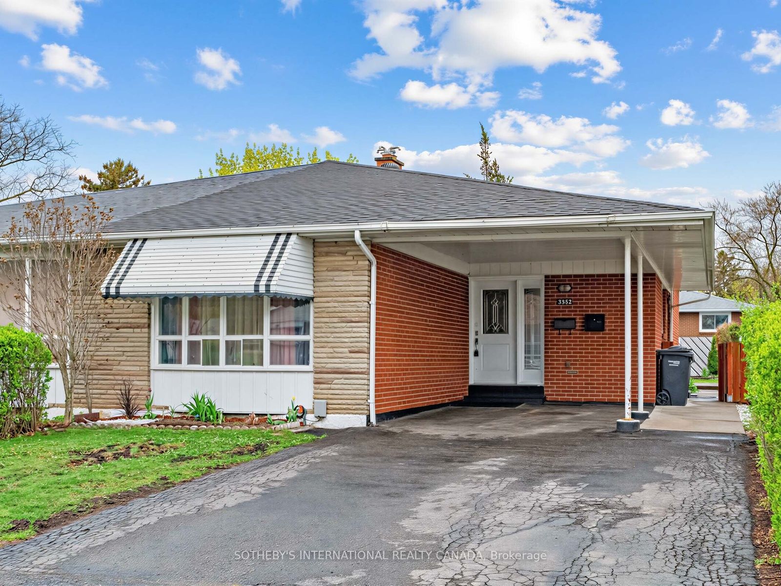 Additional image 2 of 3352 Queen Frederica Drive, Mississauga, ON, L4Y 3B2