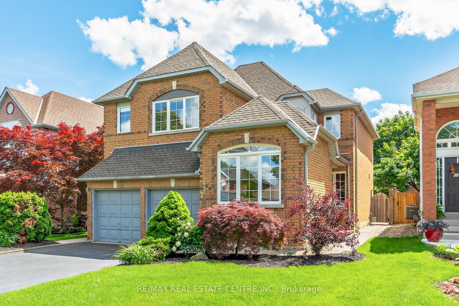 7 Curry Crescent, Halton Hills, ON, L7G 5L4
