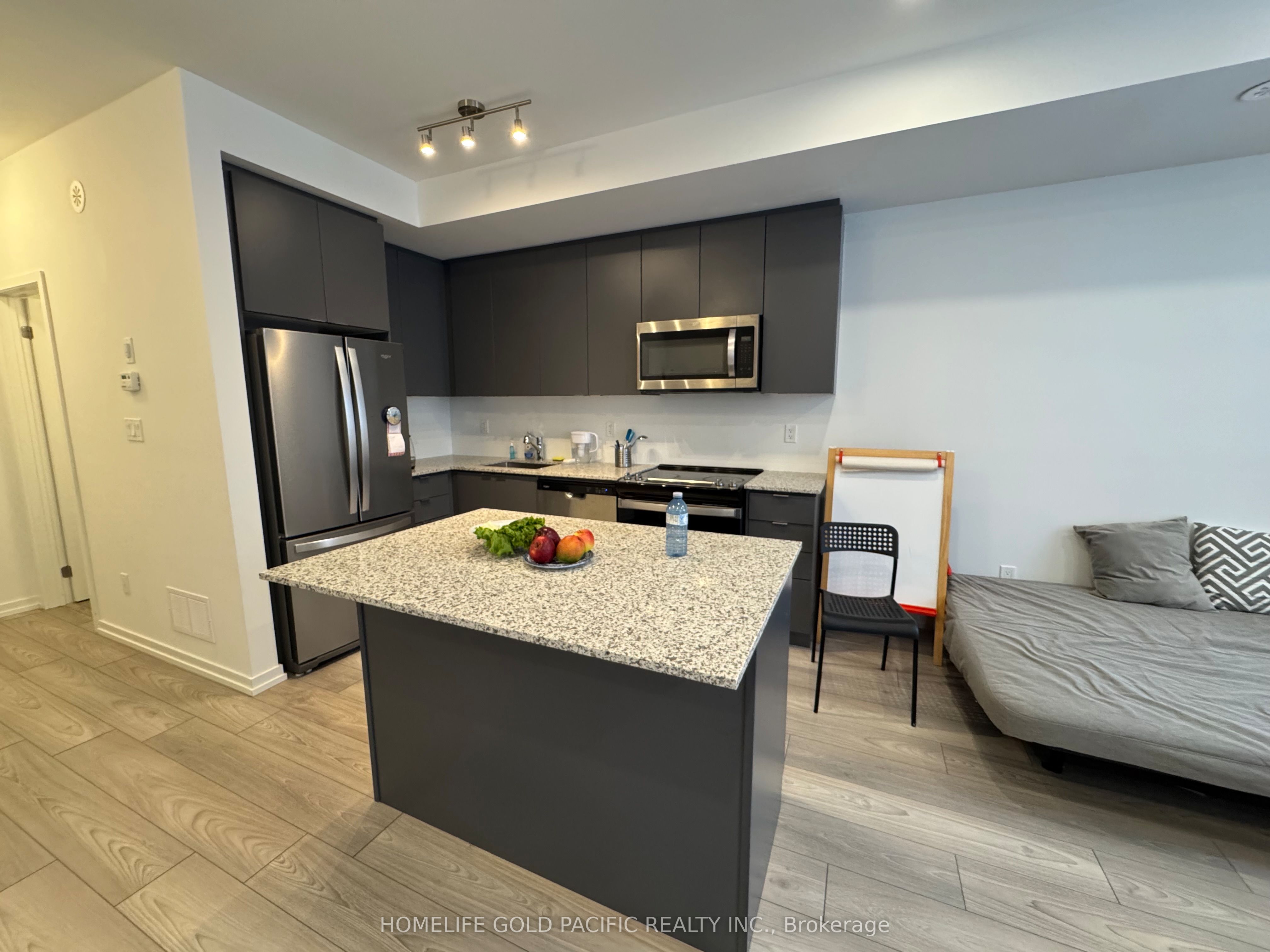 Additional image 6 of 7-22 Lytham Green Circle, Newmarket, ON, L3Y 0H4