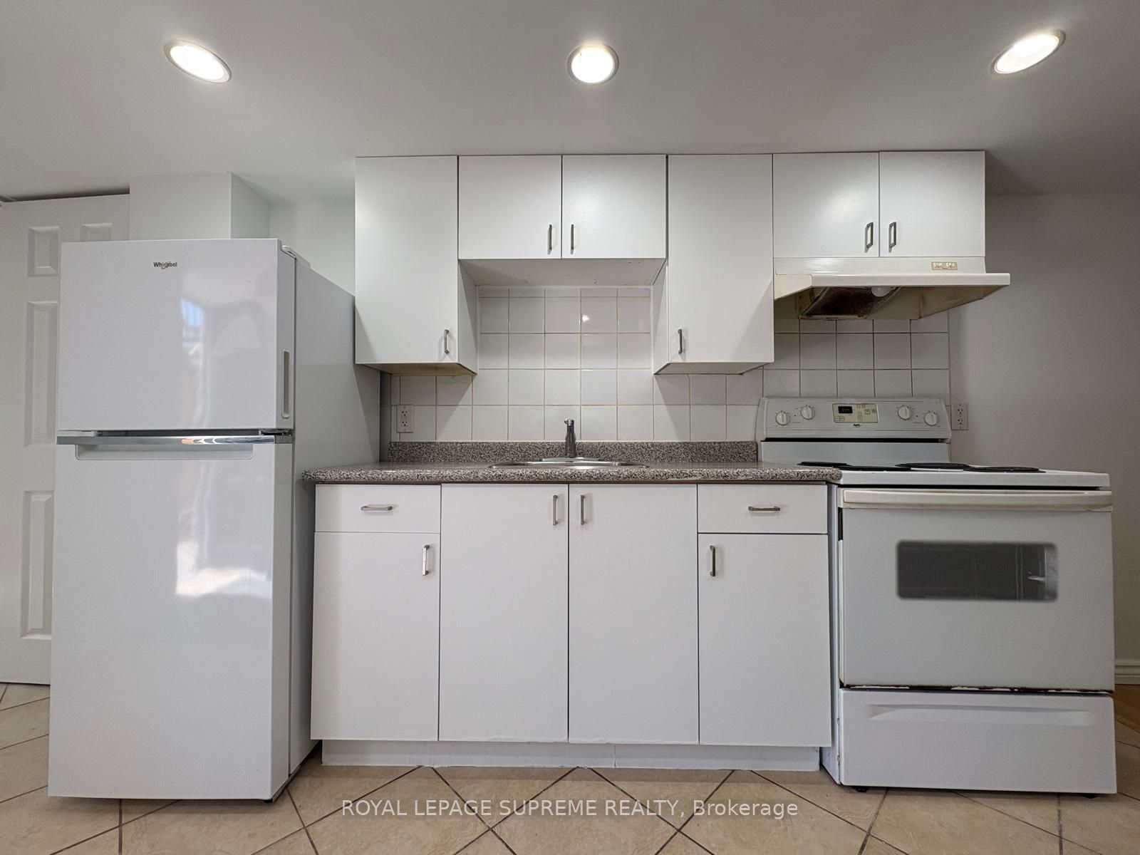 Additional image 5 of Lower-1109 Davenport Road, Toronto, ON, M6G 2C3