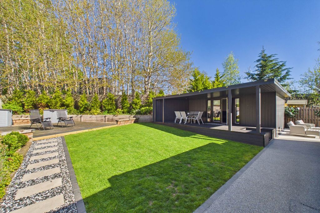 Additional image 3 of 5 bed detached house for saleDarwin Avenue, Motherwell ML1