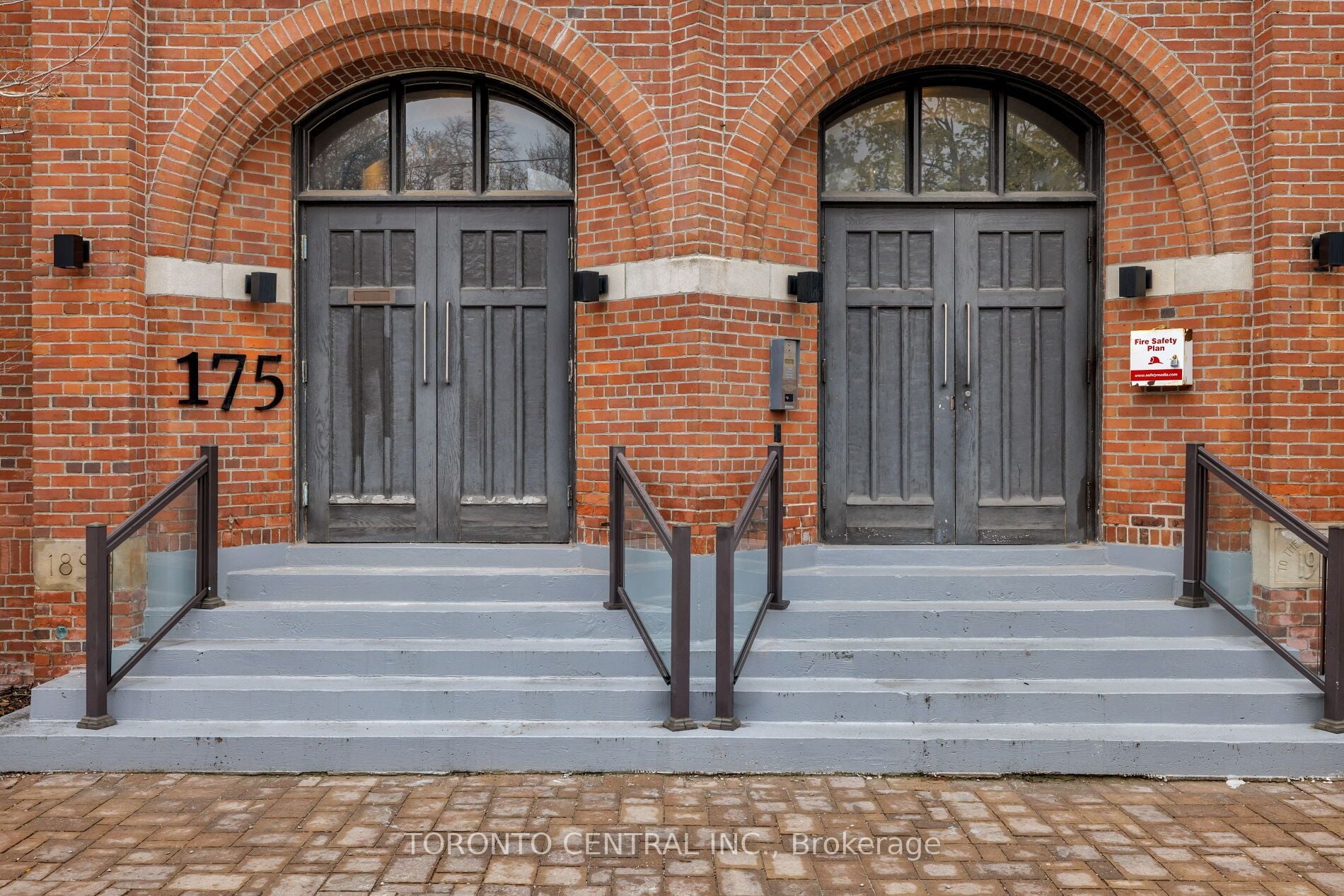 Additional image 4 of 2-175 Jones Avenue, Toronto, ON, M4M 3A2
