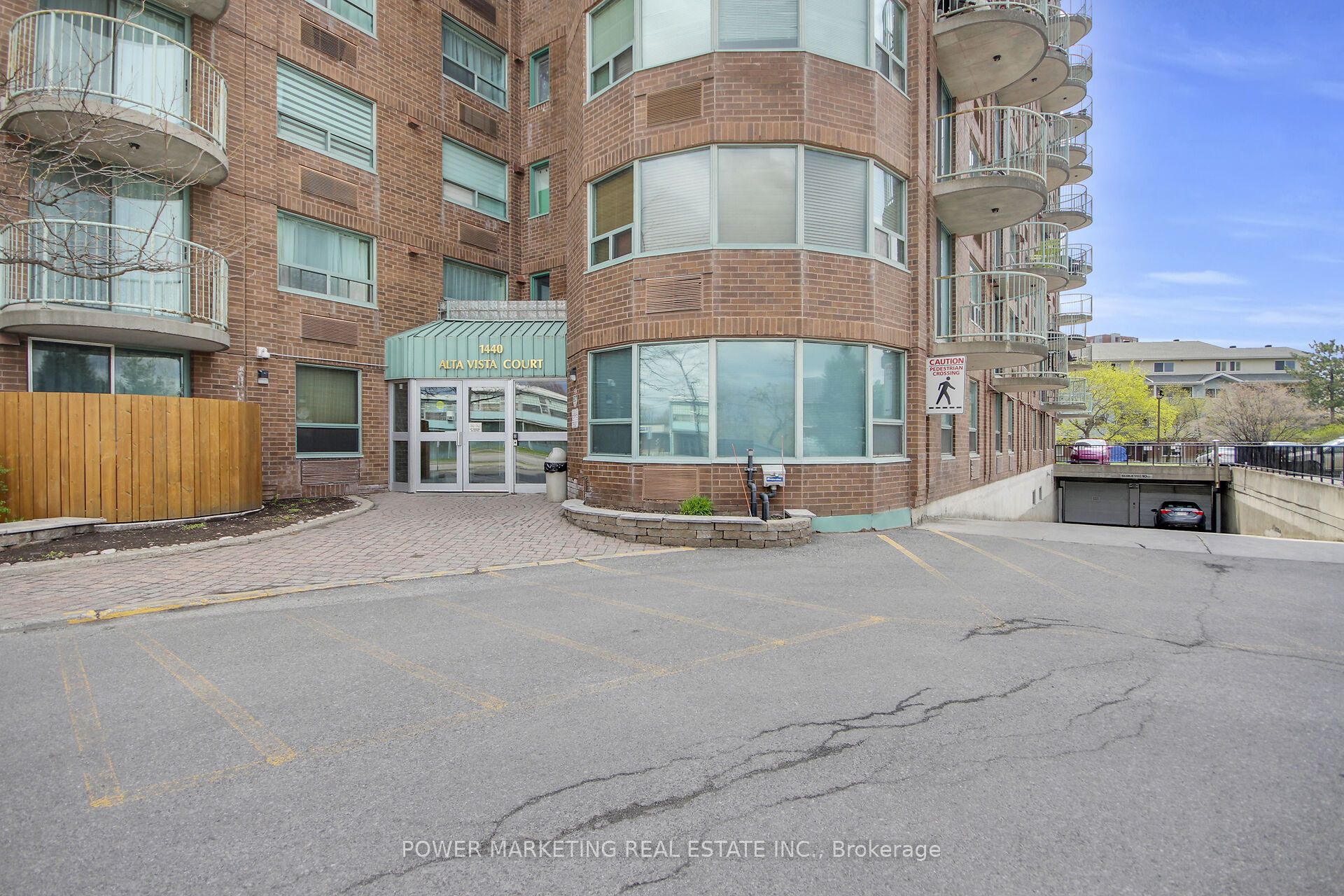 Additional image 4 of 212-1440 Heron Road, Ottawa, ON, K1V 0X2