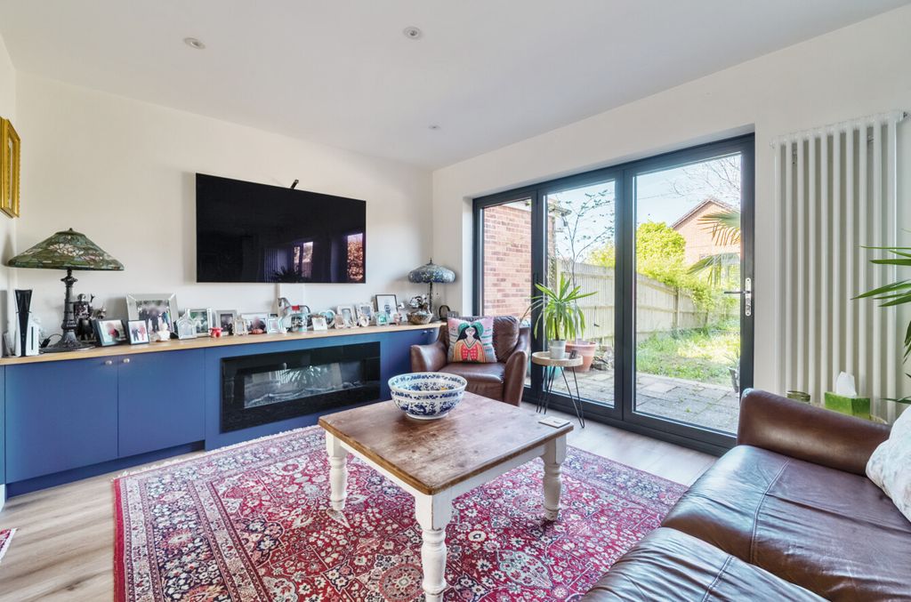 Additional image 7 of 4 bed semi-detached house for saleHaslemere, Surrey GU27