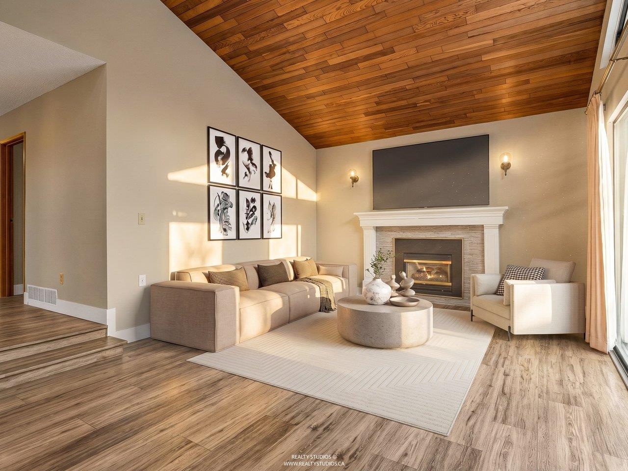 Additional image 3 of 859 17th Street E, North Vancouver, BC, V7L 2X2