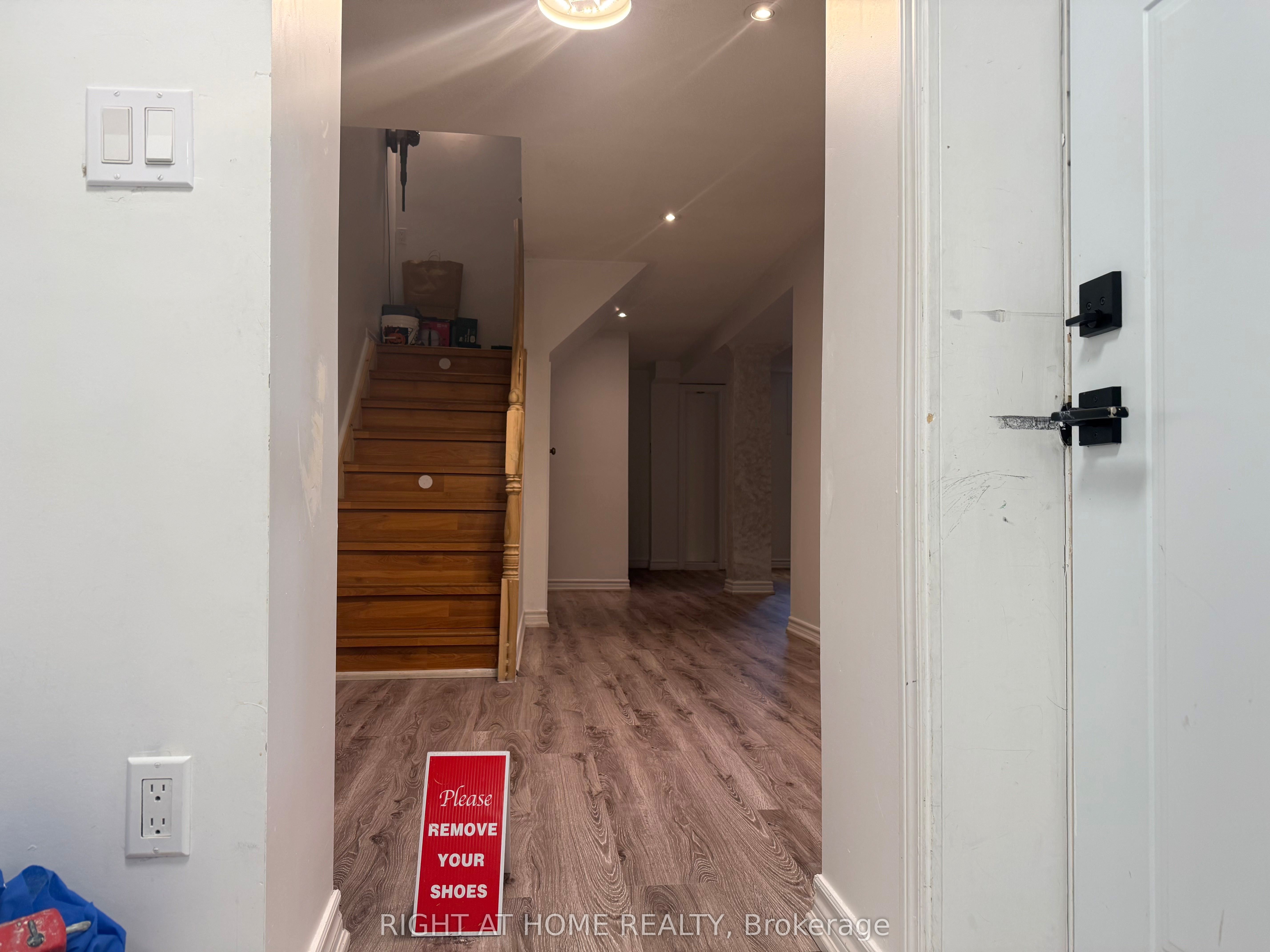 106 East Avenue E, Toronto, ON, M1C 3P4