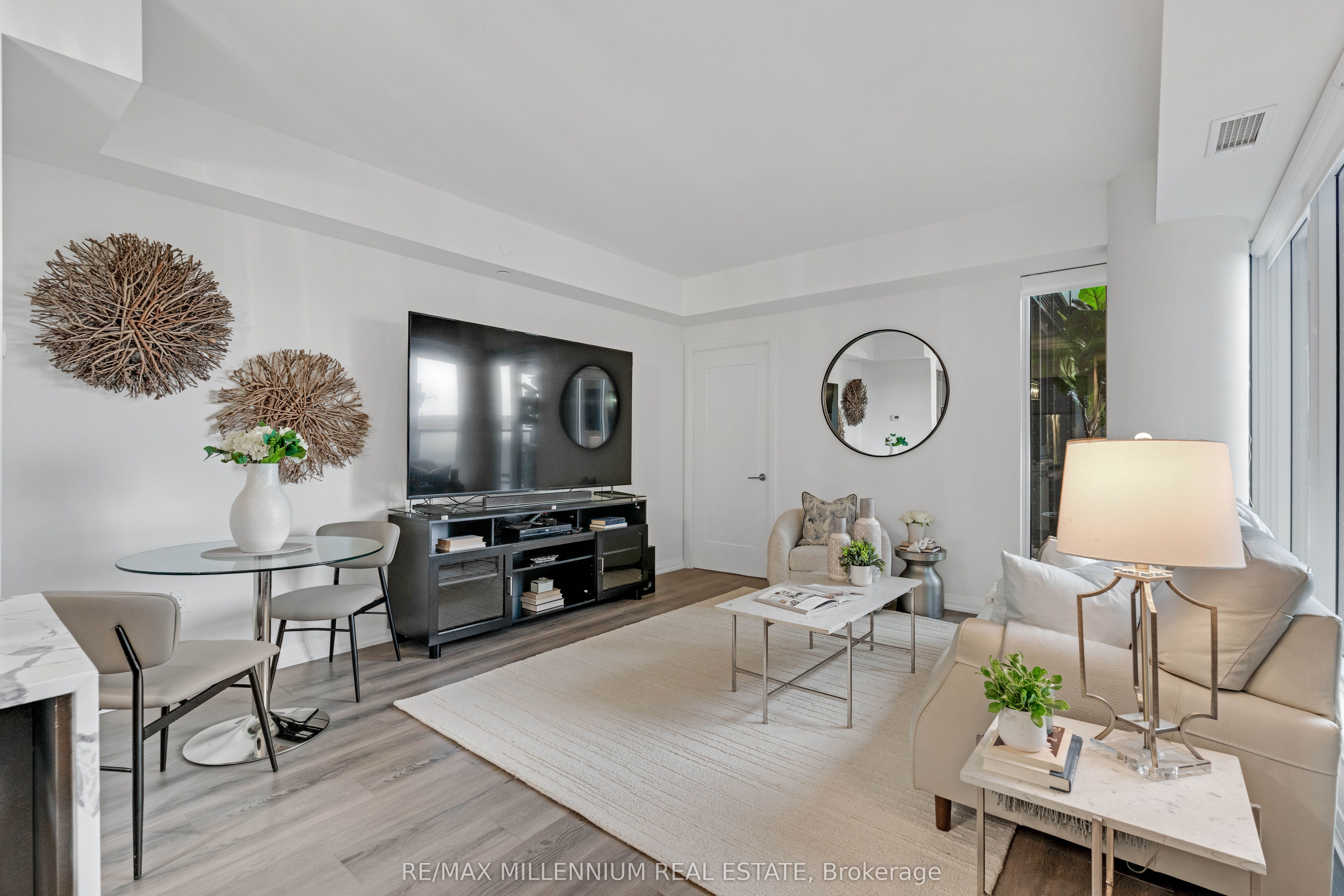 Additional image 4 of 209-9000 Jane Street, Vaughan, ON, L4K 0M6