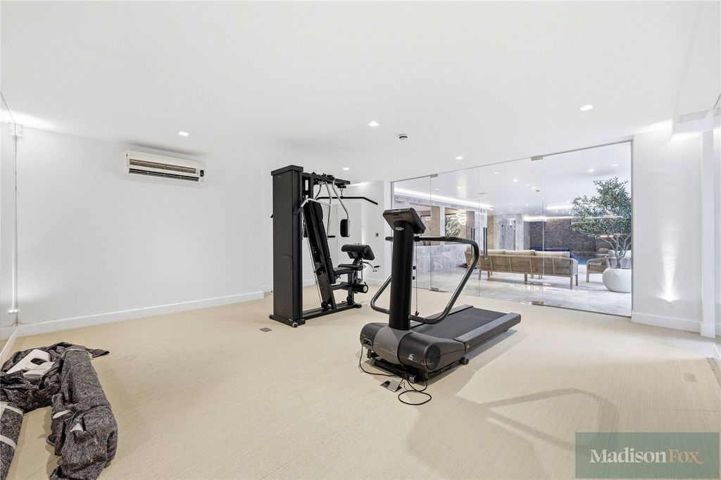 Additional image 33 of 8 bed detached house for saleStradbroke Drive, Chigwell, Essex IG7