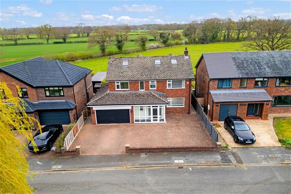 5 bed detached house to rentMalt Kiln Road, Plumley, Knutsford WA16