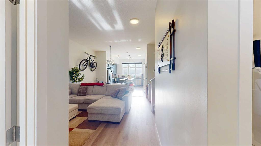 Additional image 5 of 163 Magnolia Way SE, Calgary, AB, T3M 2W3
