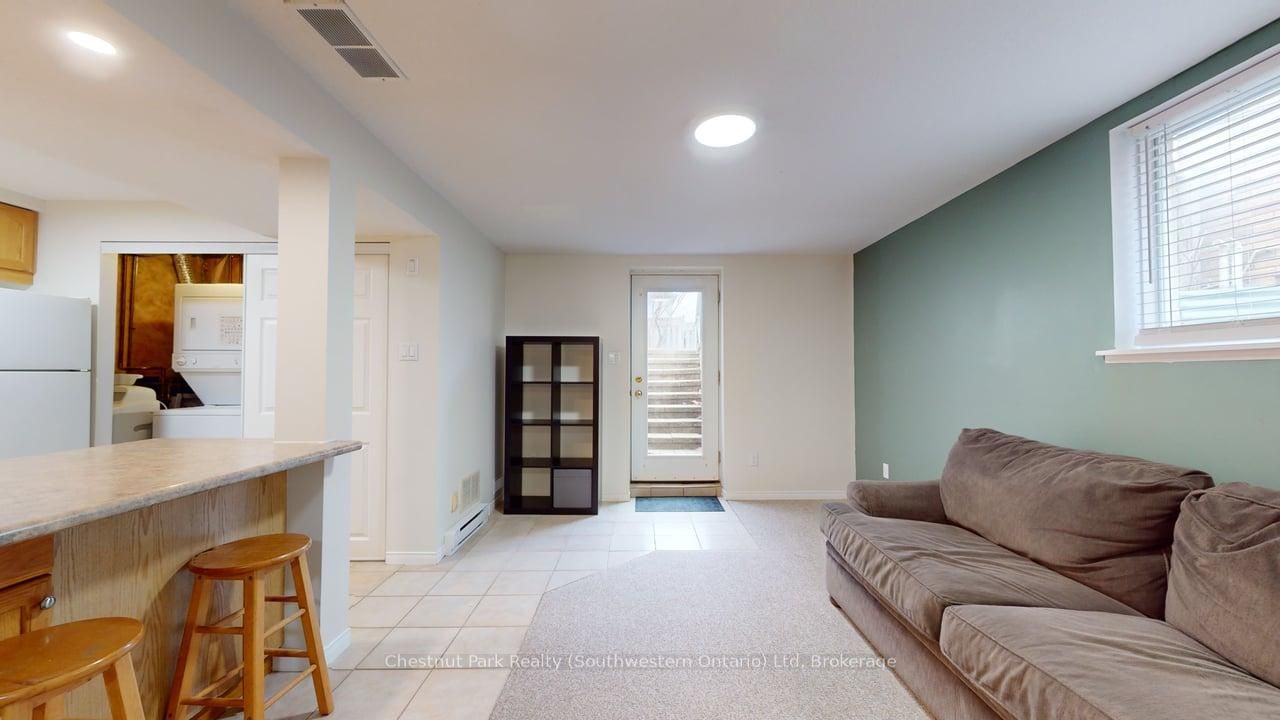 Additional image 4 of Lower-22 Moss Place, Guelph, ON, N1G 4V1