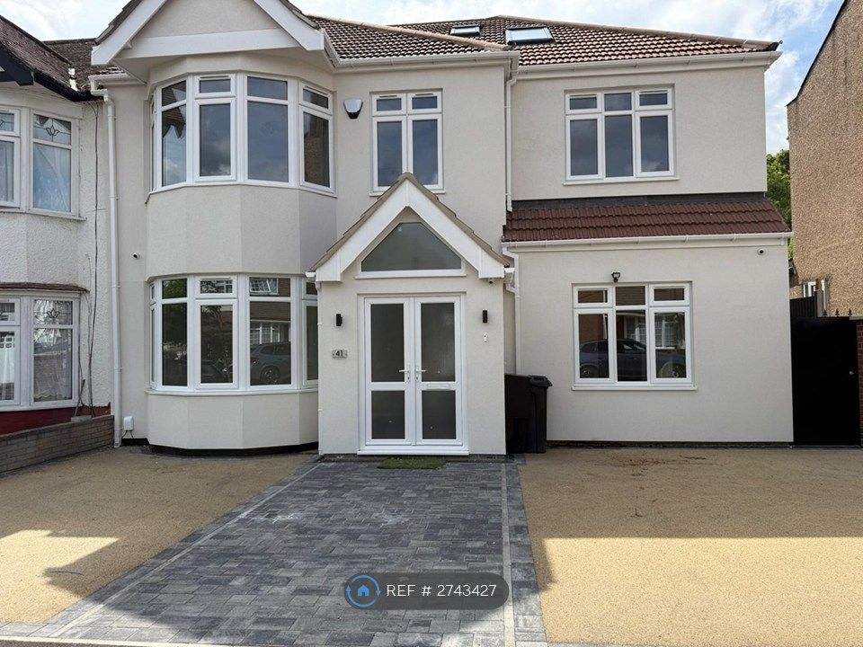 7 bed end terrace house to rentInglehurst Gardens, Ilford IG4