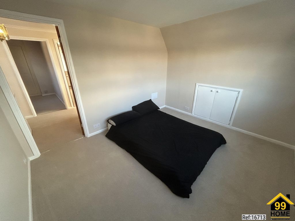 Additional image 29 of 3 bed detached house to rentLower Marsh Road, Warminster, United Kingdom BA12