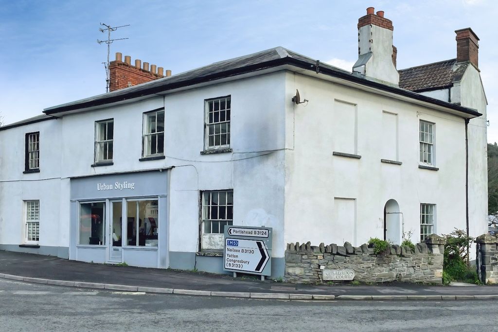 2 bed flat to rentEast Clevedon Triangle, Clevedon, Somerset BS21